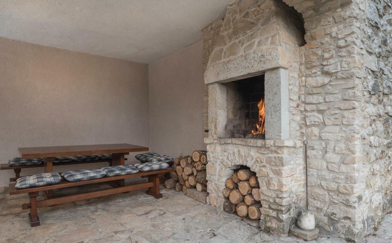 Holiday Home Vizinada Екстер'єр фото